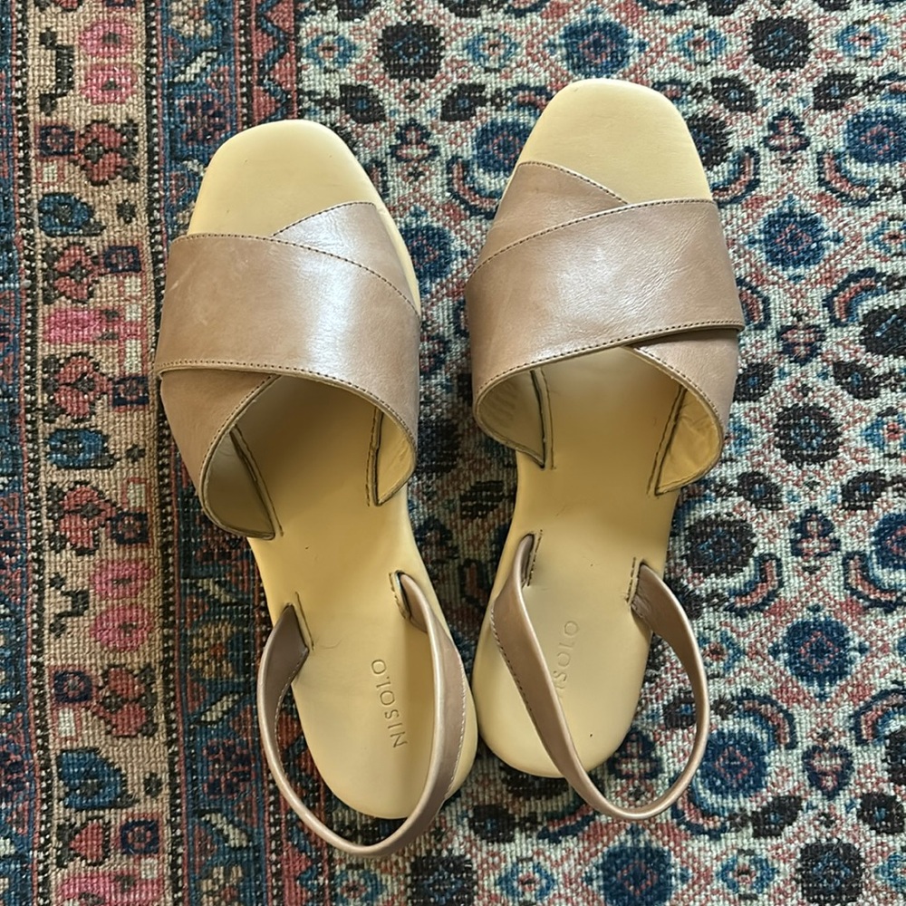 Nisolo Tan Crossover Slingback Sandals